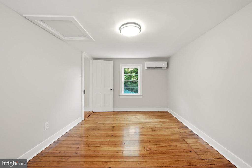 1801 OLD CHAPEL ROAD