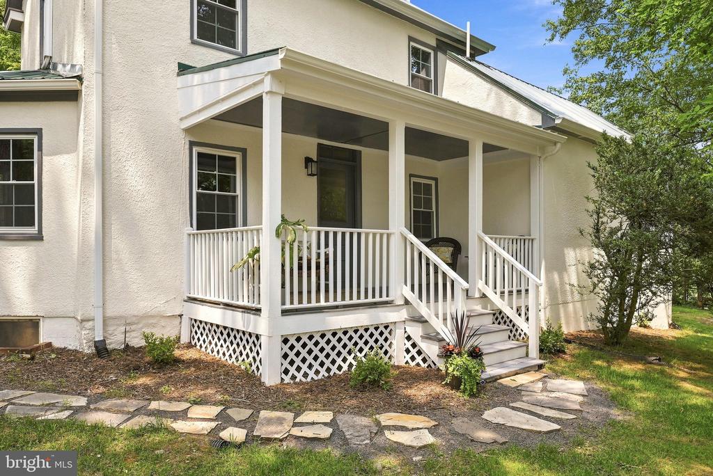 1801 OLD CHAPEL ROAD