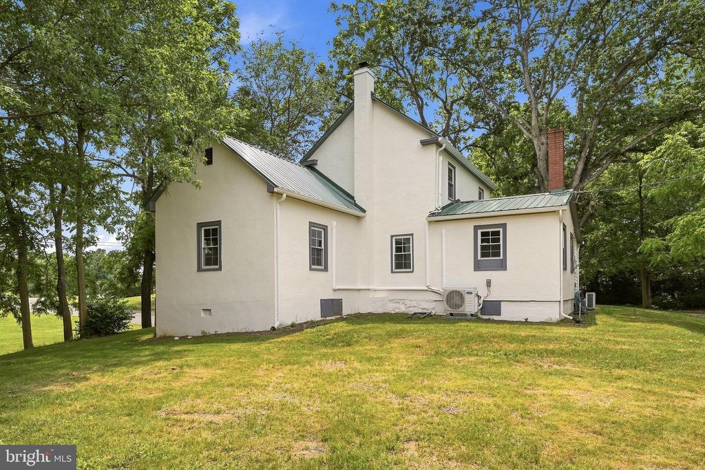 1801 OLD CHAPEL ROAD
