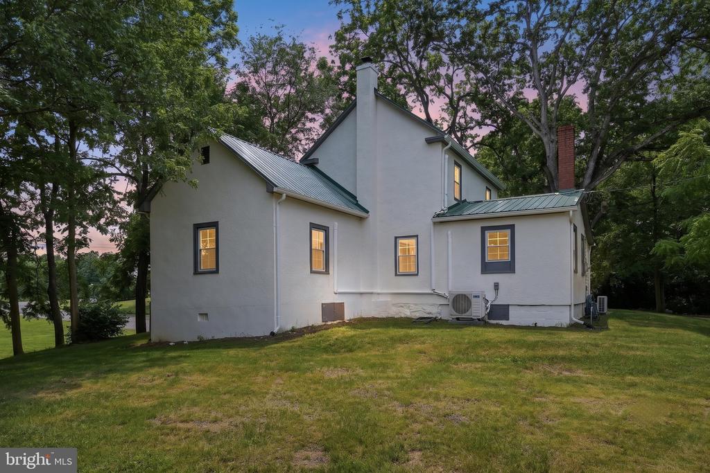 1801 OLD CHAPEL ROAD