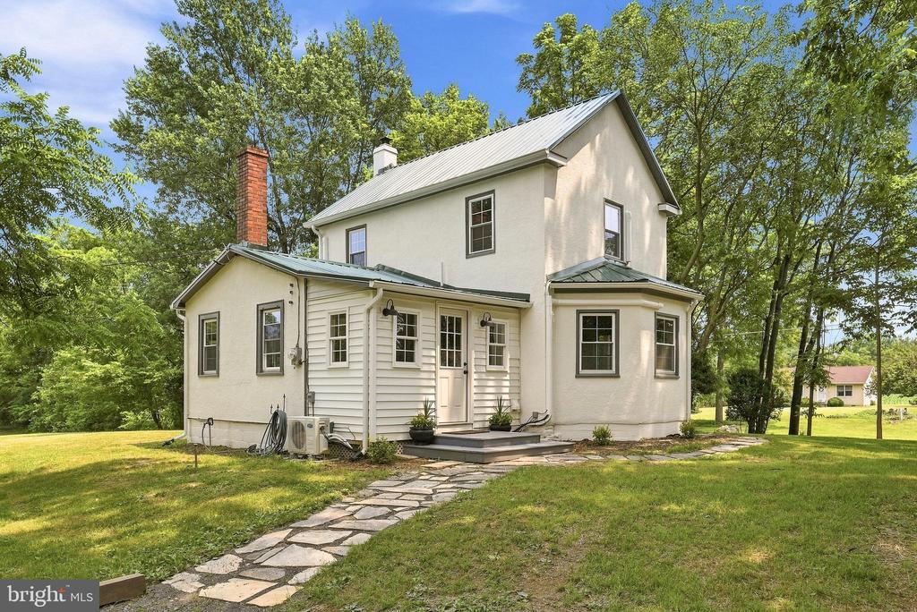 1801 OLD CHAPEL ROAD