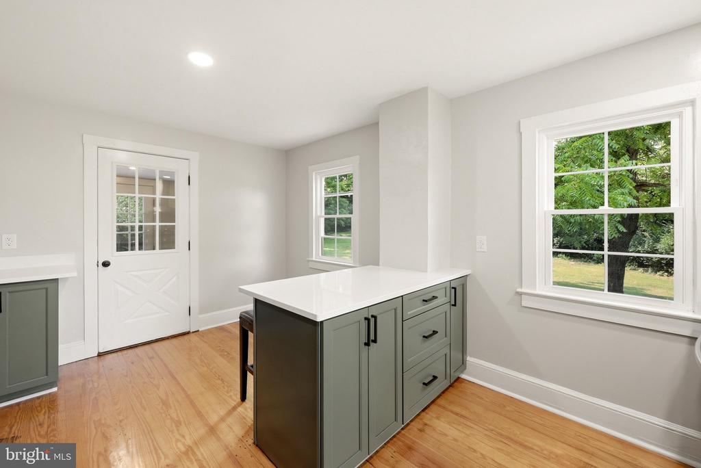 1801 OLD CHAPEL ROAD