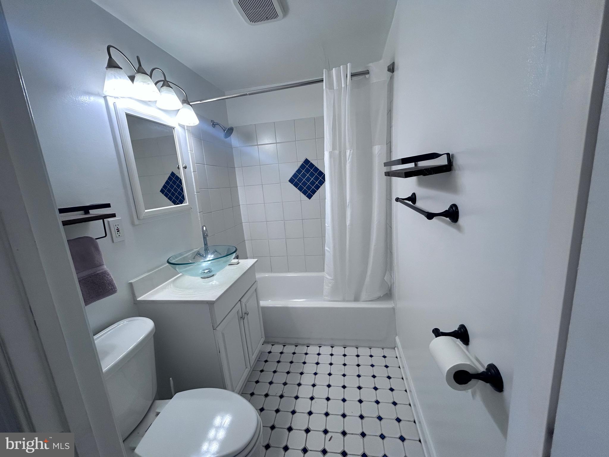 132 PINECREST LN