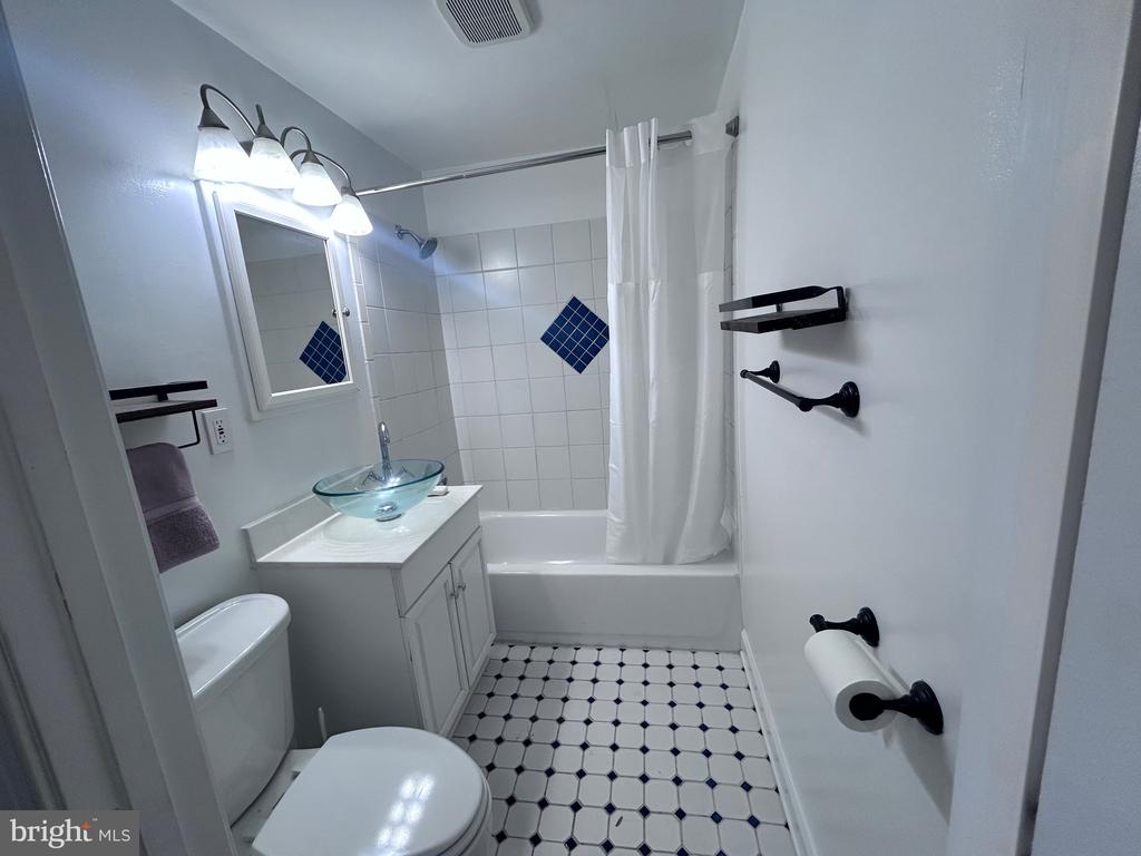 132 PINECREST LN