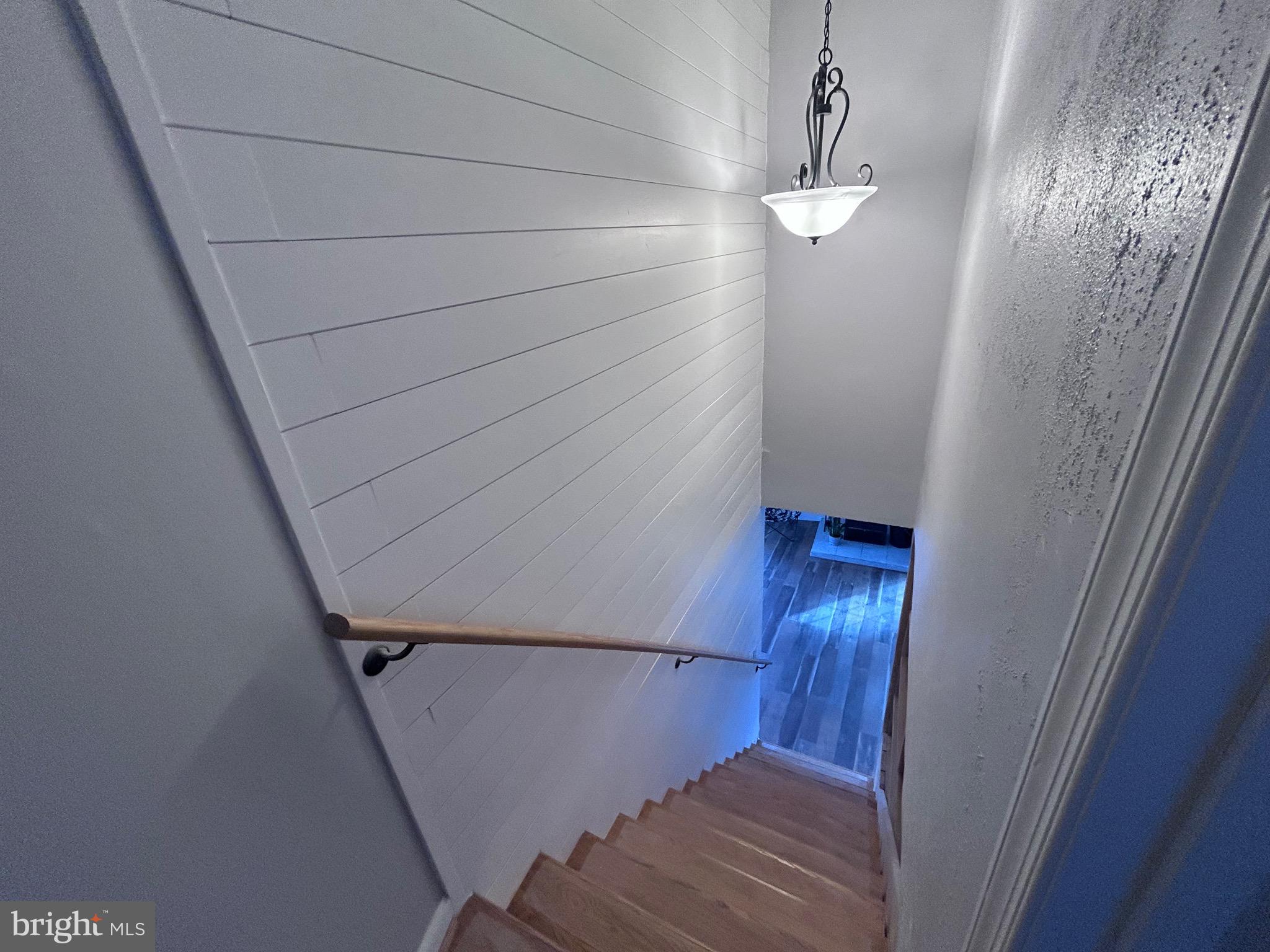 132 PINECREST LN