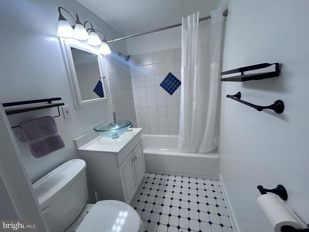 132 PINECREST LN
