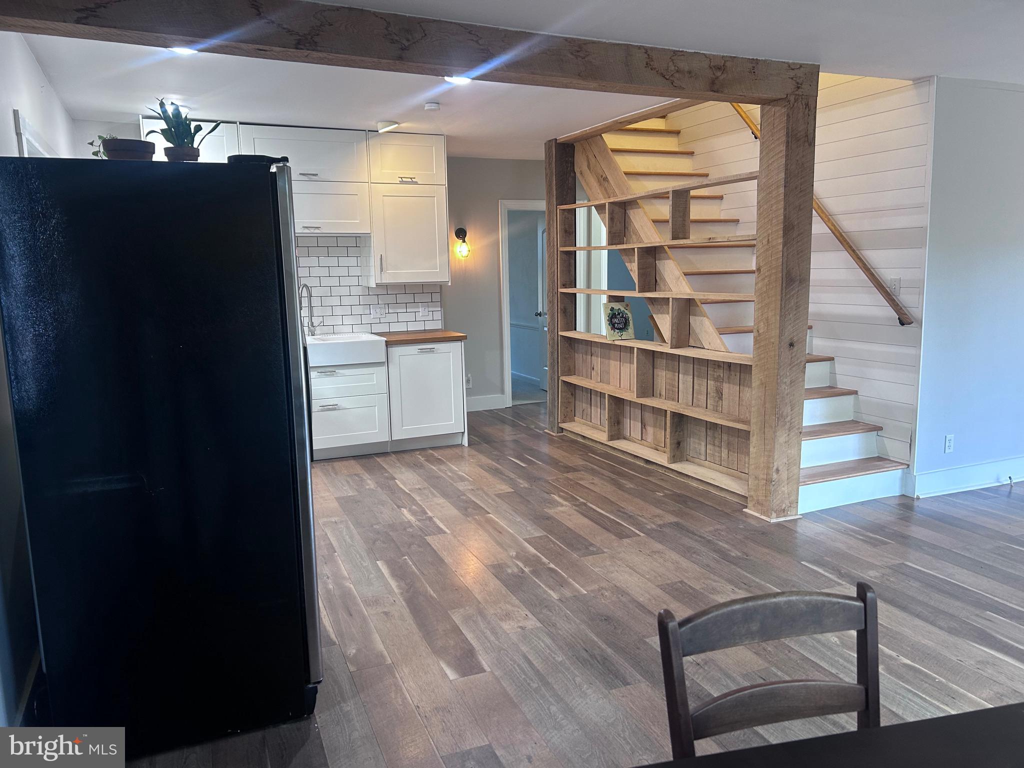 132 PINECREST LN