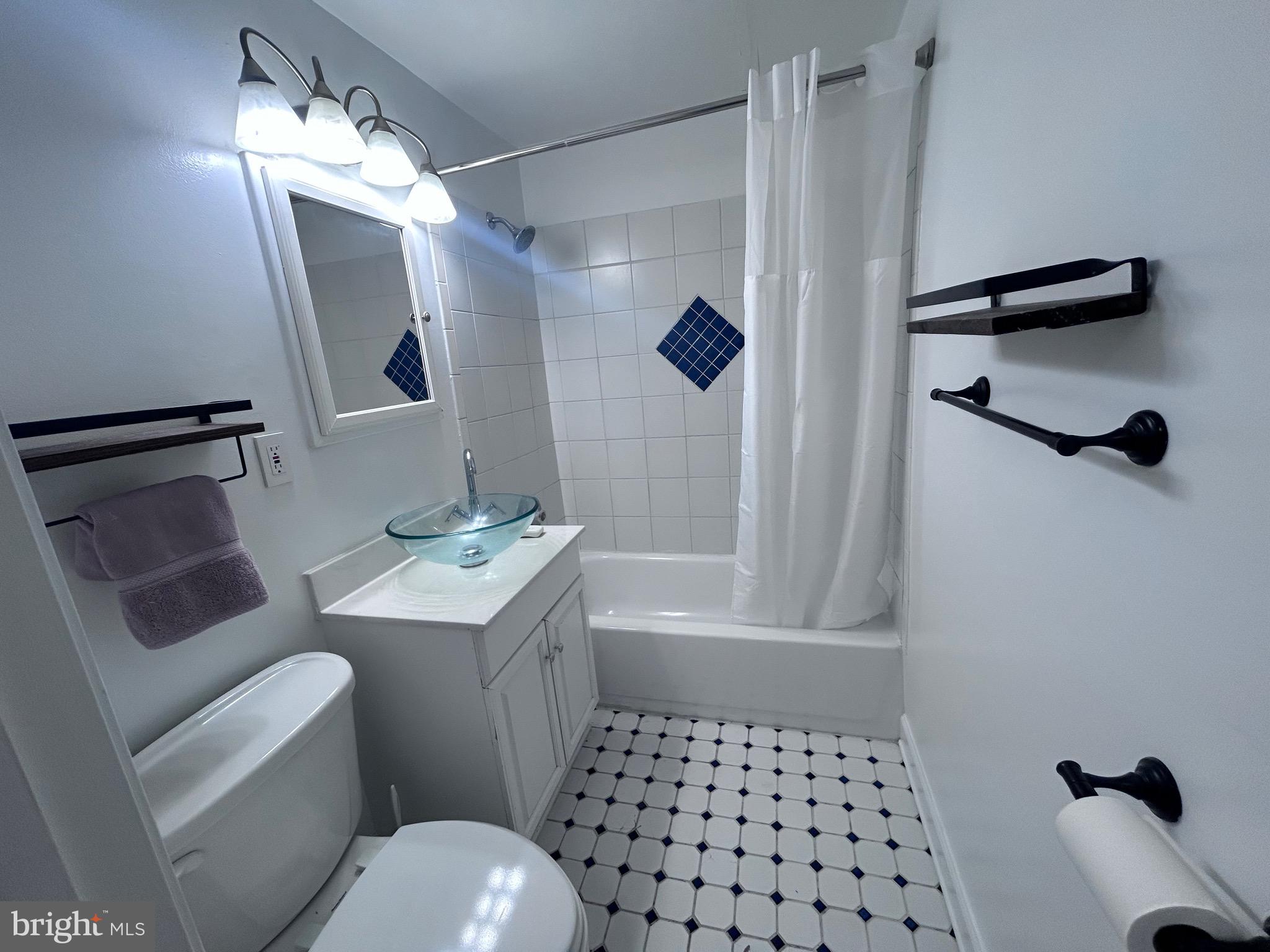 132 PINECREST LN