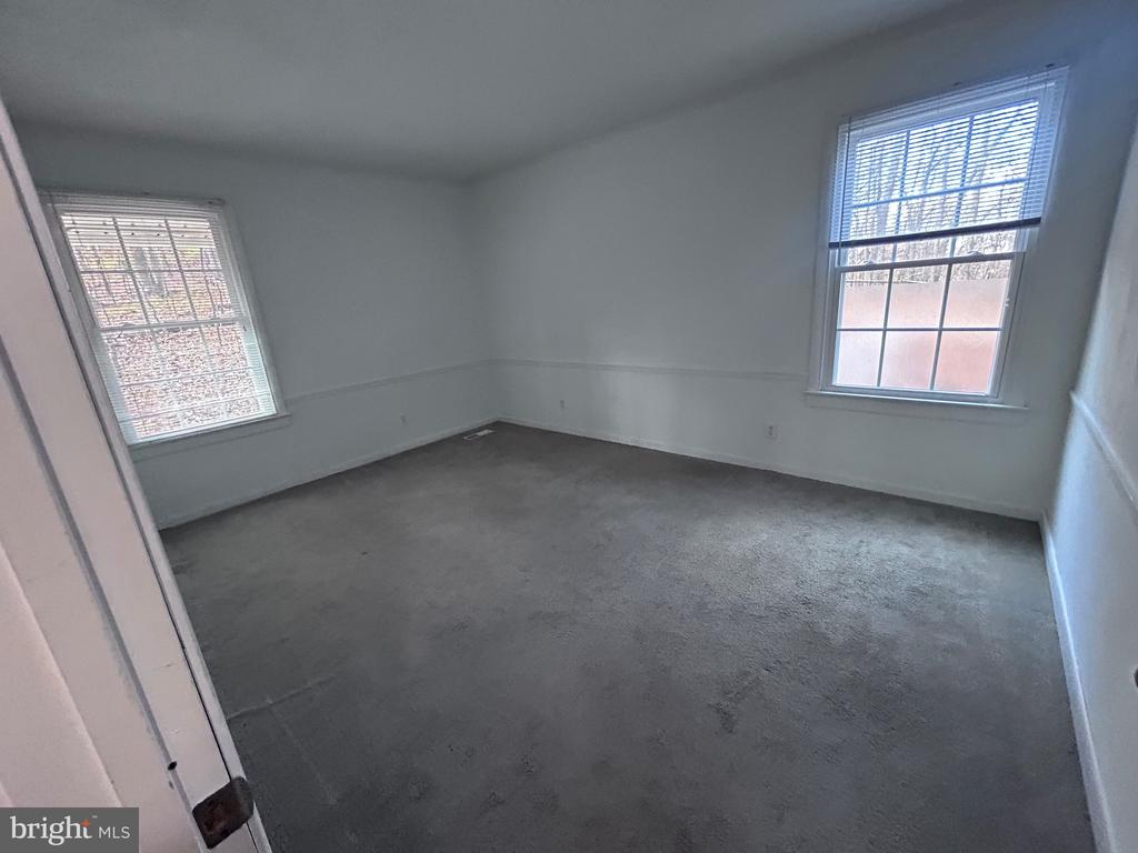 132 PINECREST LN
