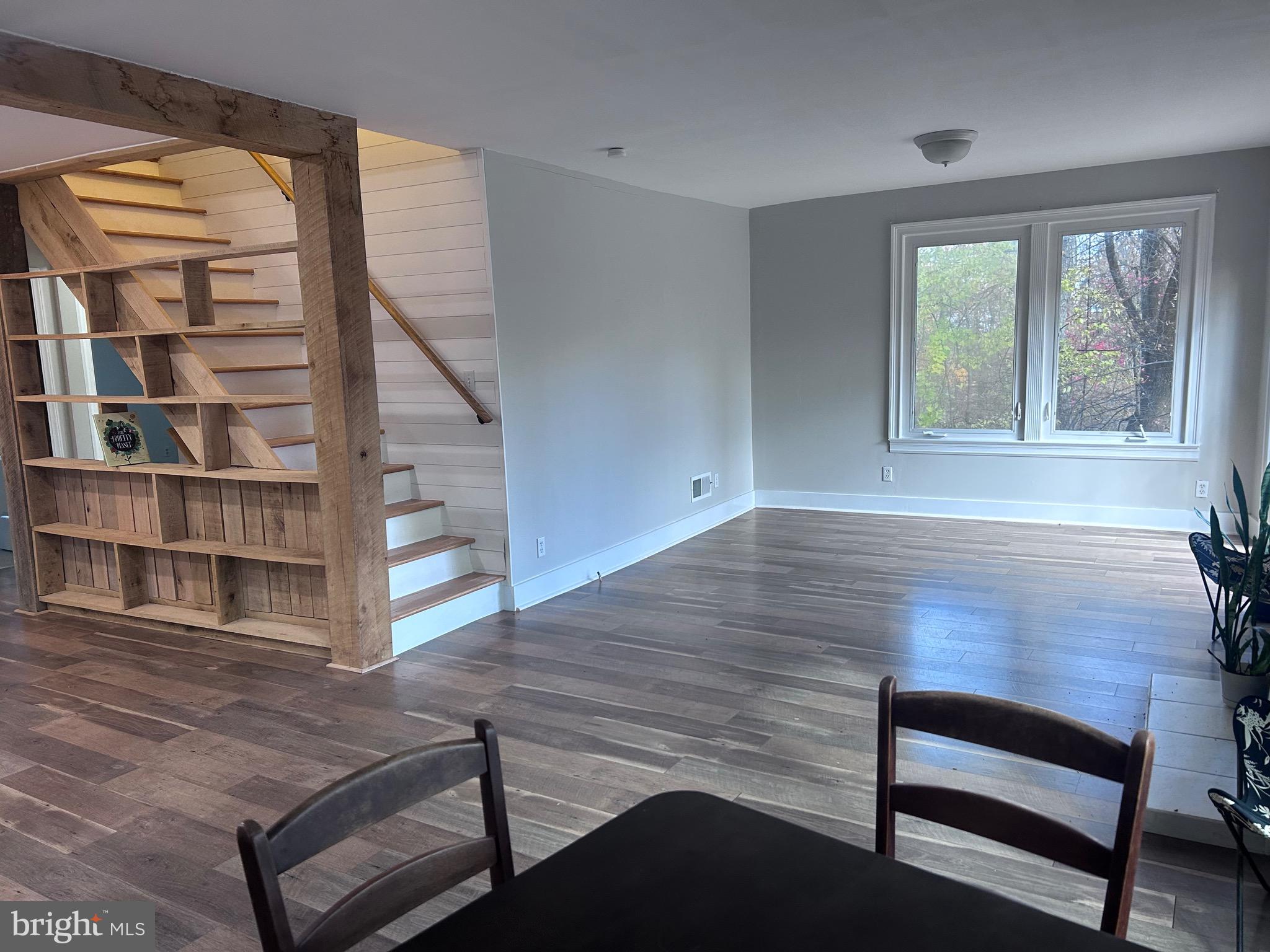 132 PINECREST LN