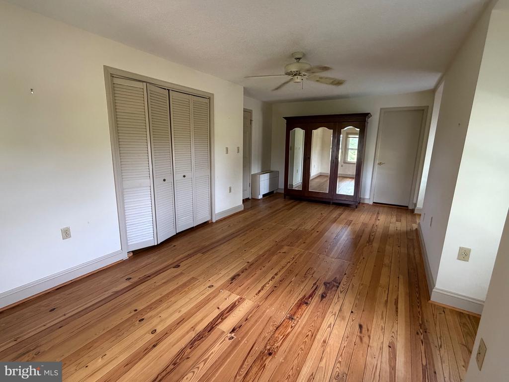 936 GUN BARREL RD