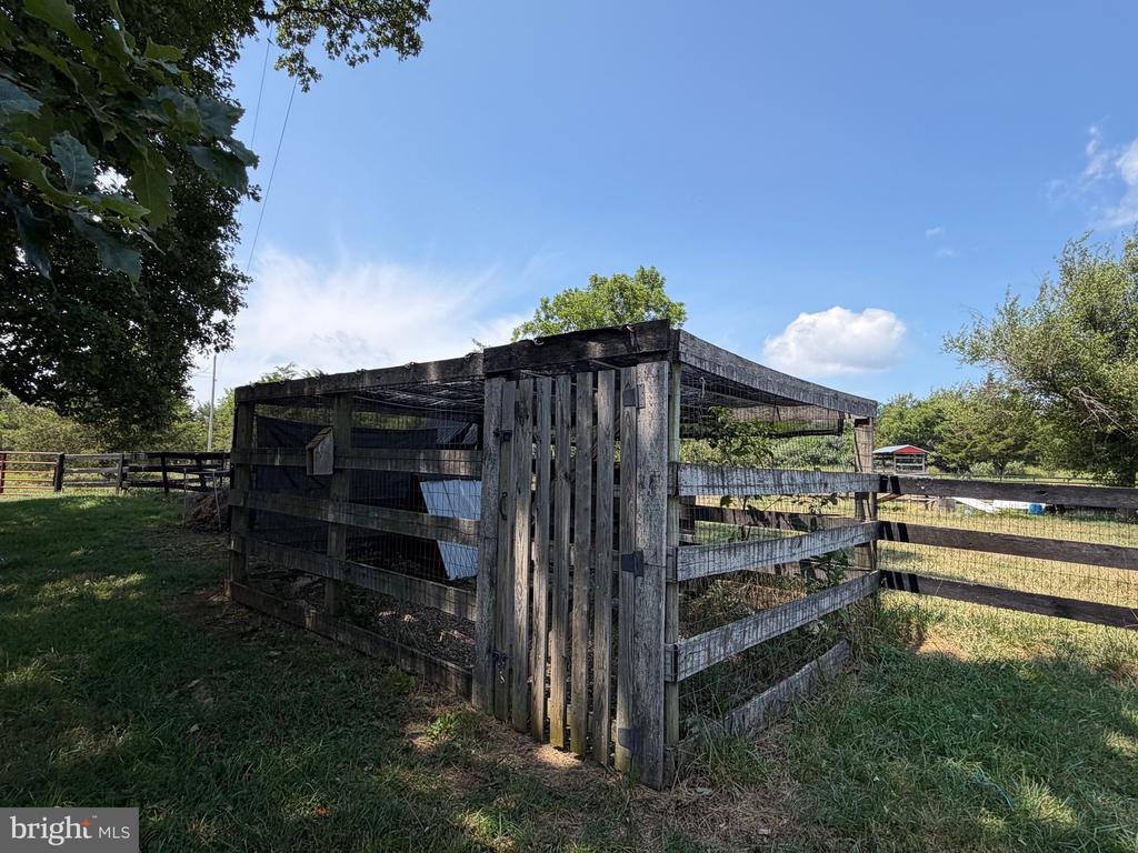 936 GUN BARREL RD