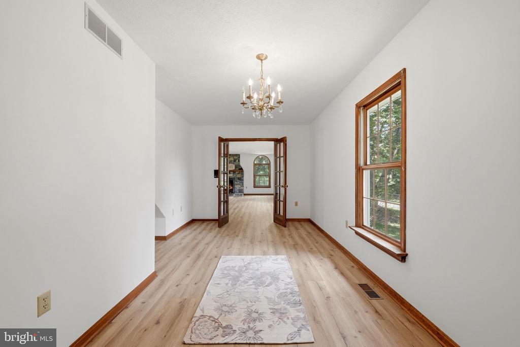 10393 HARRY BYRD HIGHWAY