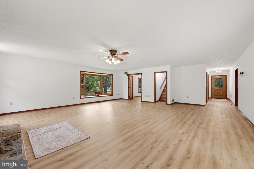 10393 HARRY BYRD HIGHWAY
