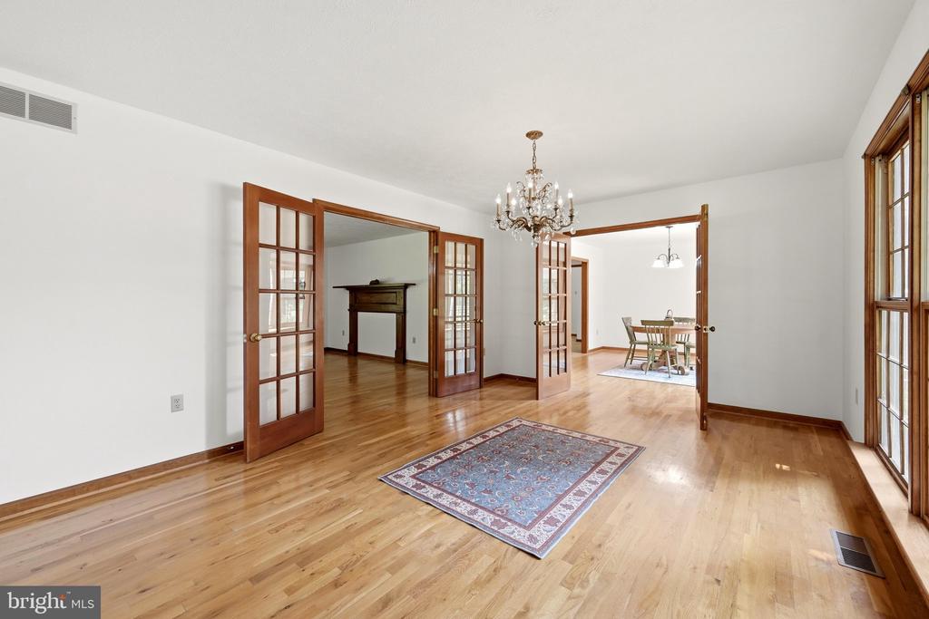 10393 HARRY BYRD HIGHWAY