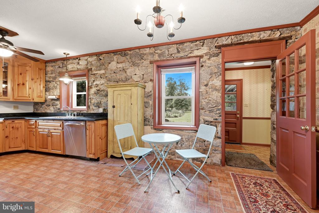 936 GUN BARREL RD