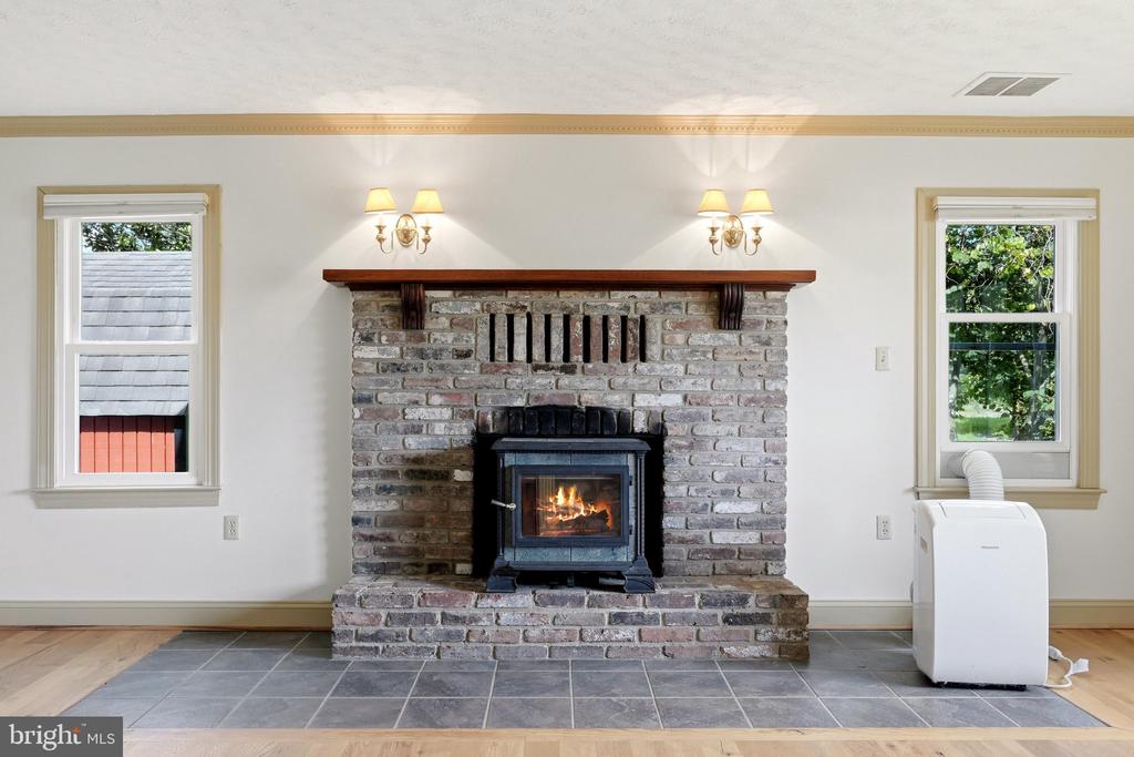 936 GUN BARREL RD