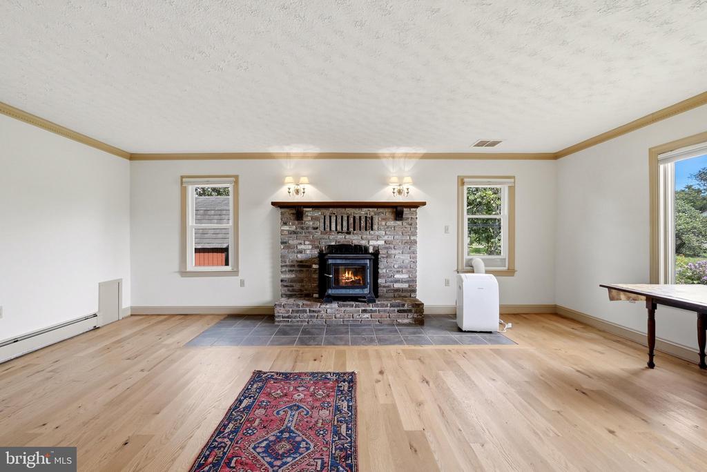 936 GUN BARREL RD