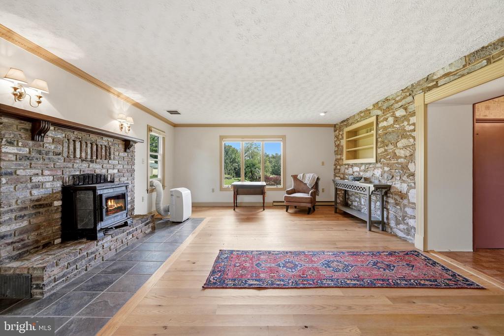 936 GUN BARREL RD
