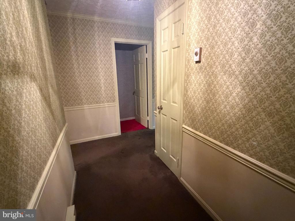 76 DAVIS LANE