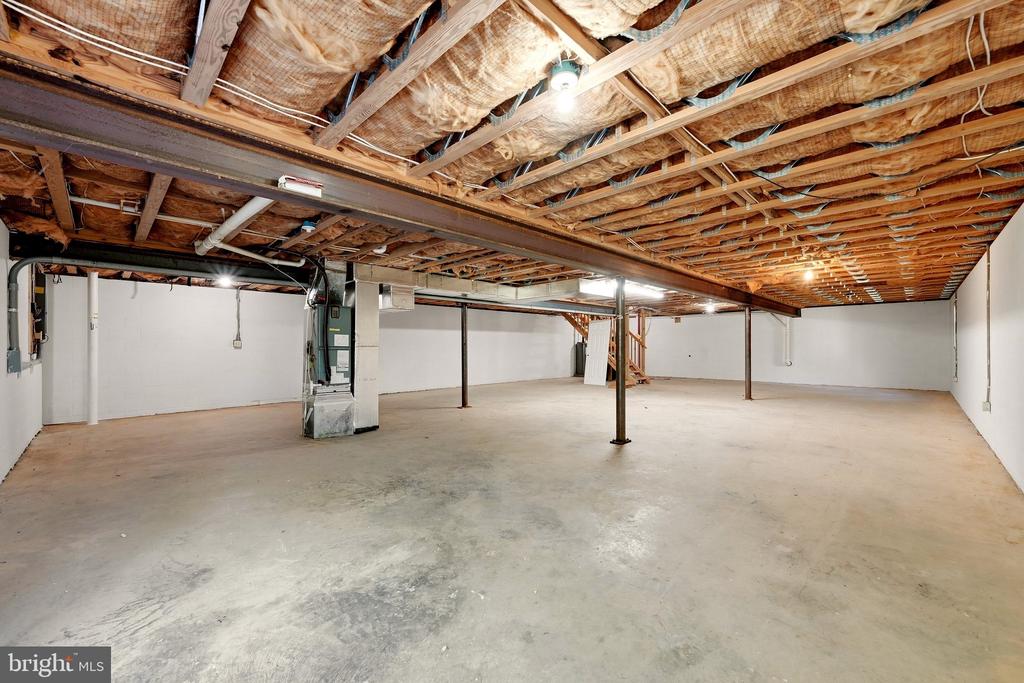 2983 OLD WINCHESTER ROAD
