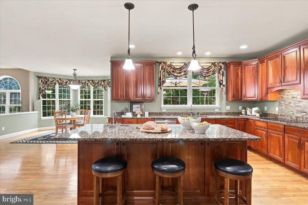 1029 COULSON LANE