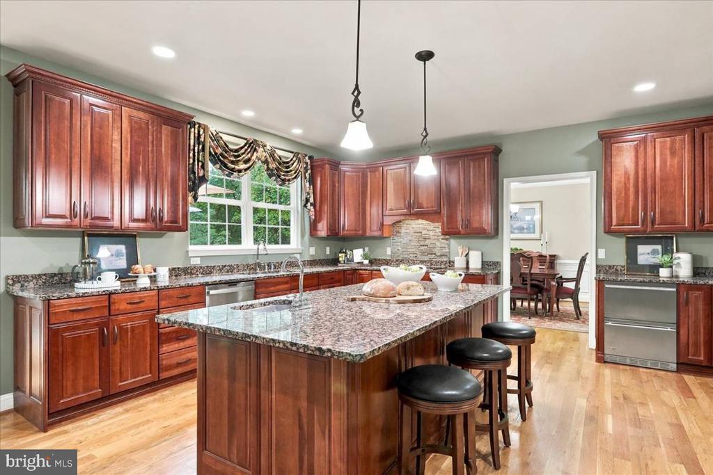 1029 COULSON LANE
