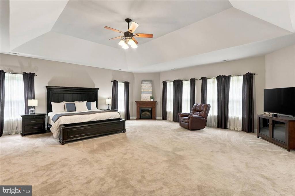 1029 COULSON LANE