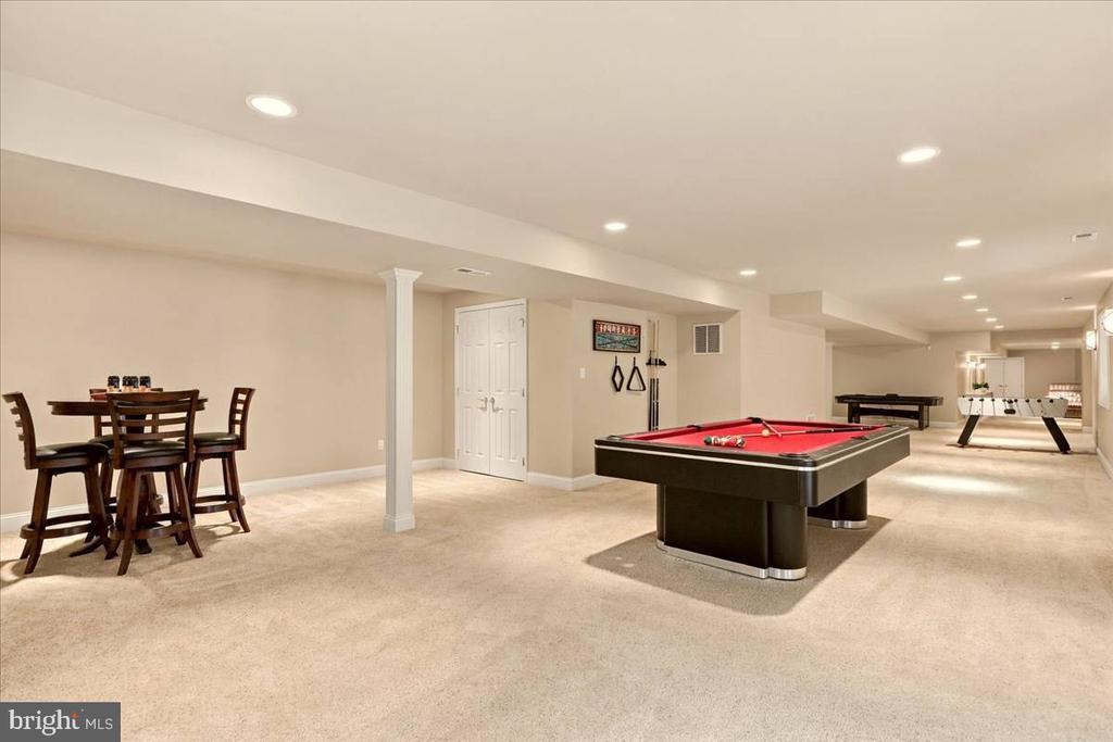 1029 COULSON LANE
