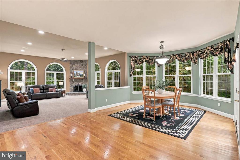 1029 COULSON LANE