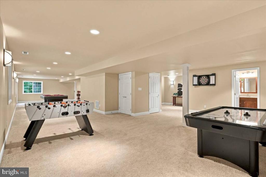 1029 COULSON LANE