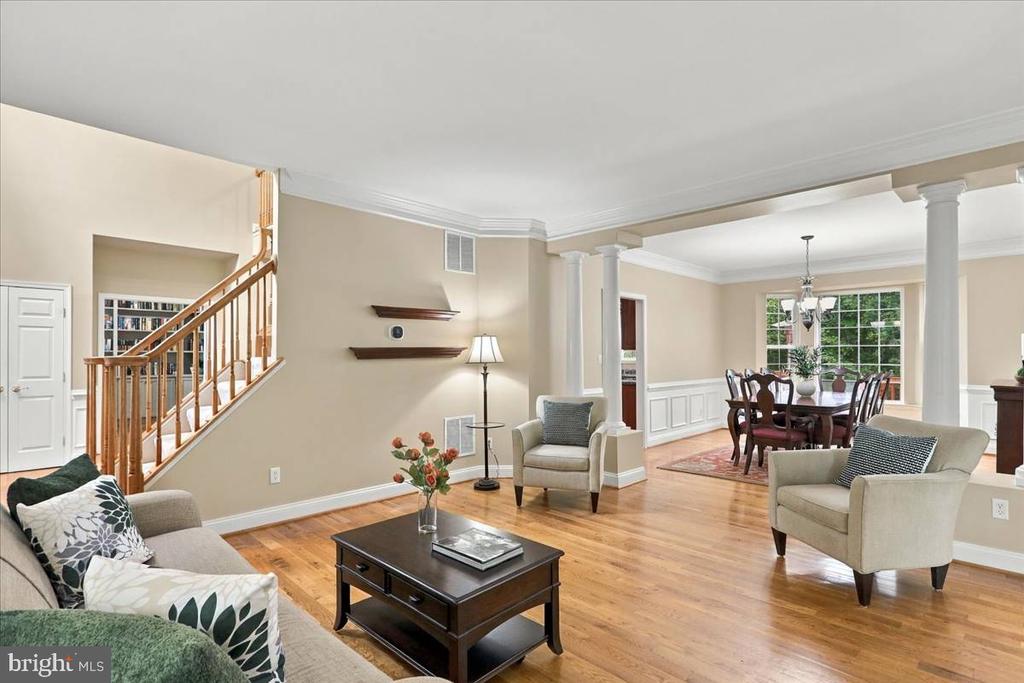 1029 COULSON LANE