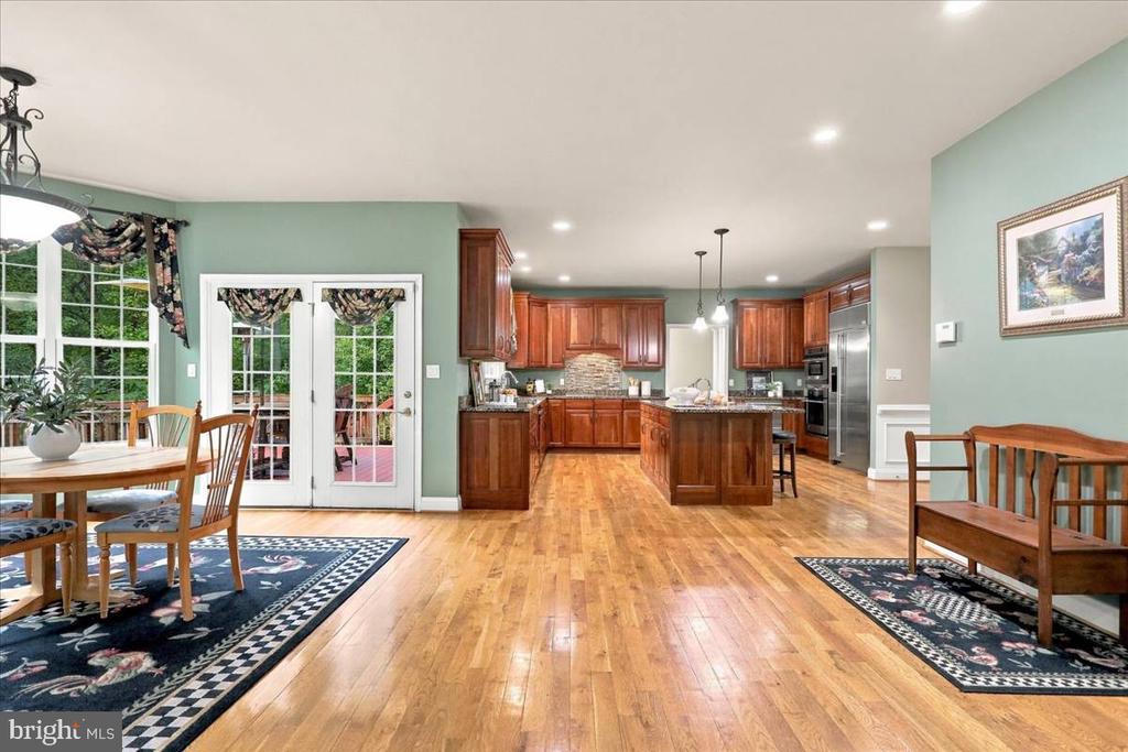 1029 COULSON LANE