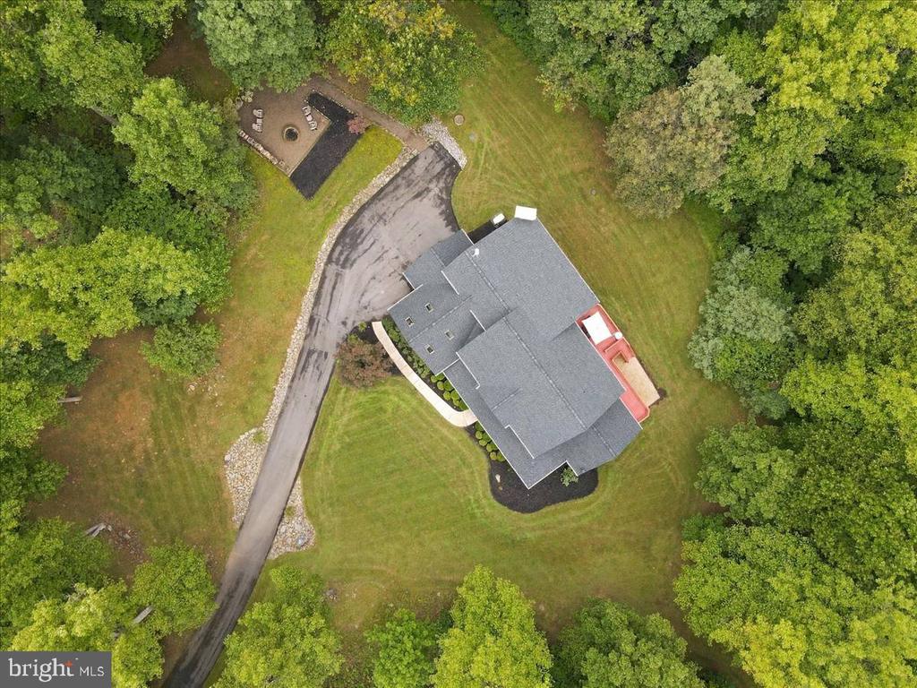 1029 COULSON LANE