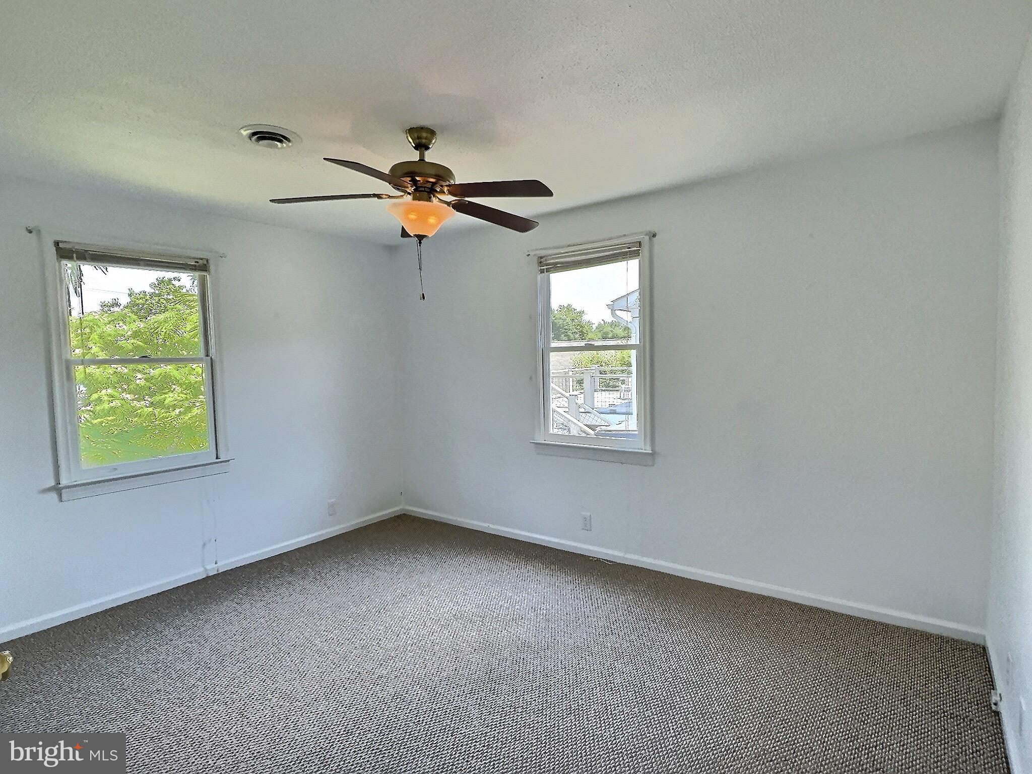 1303 Knoll Street