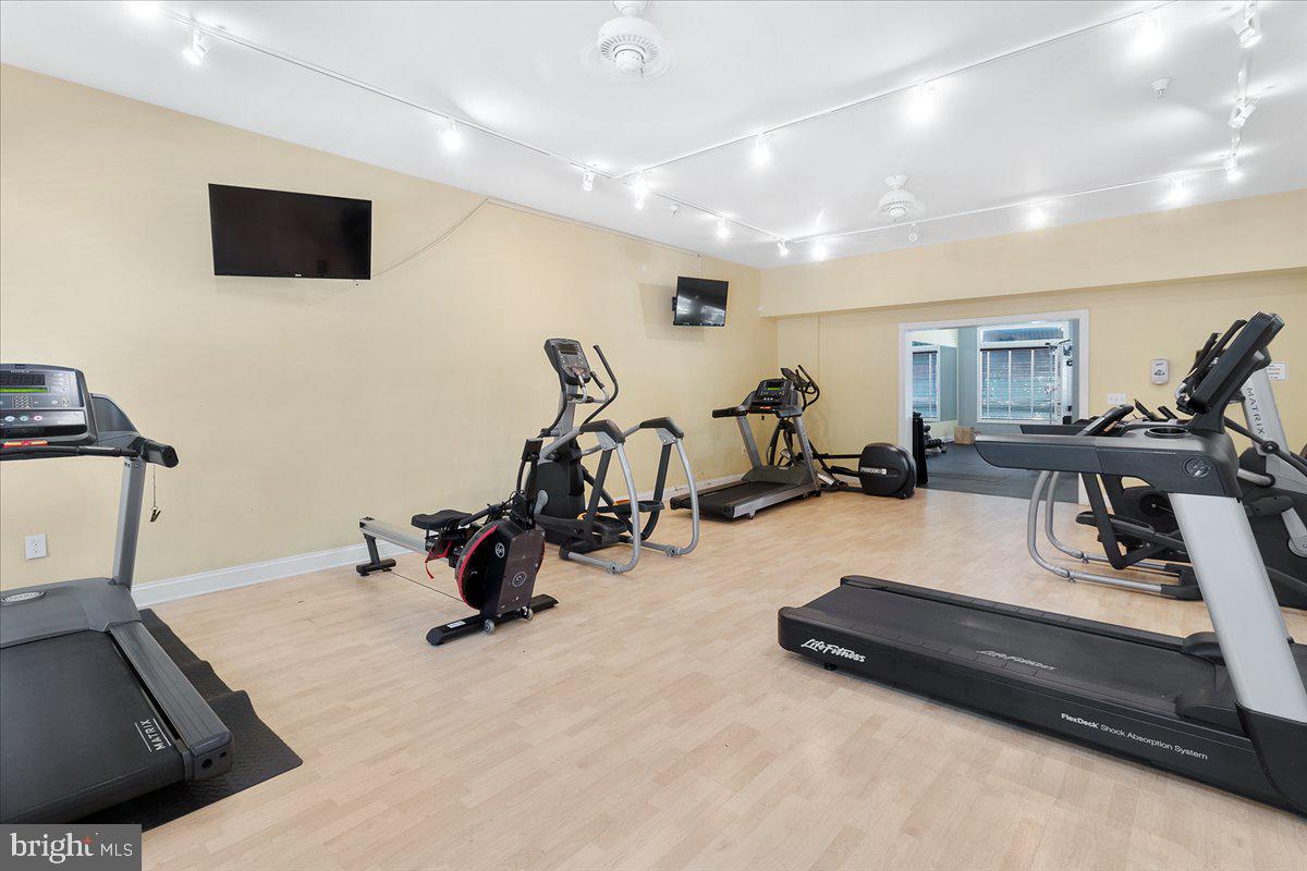 720 WALKER SQ SQ #2B