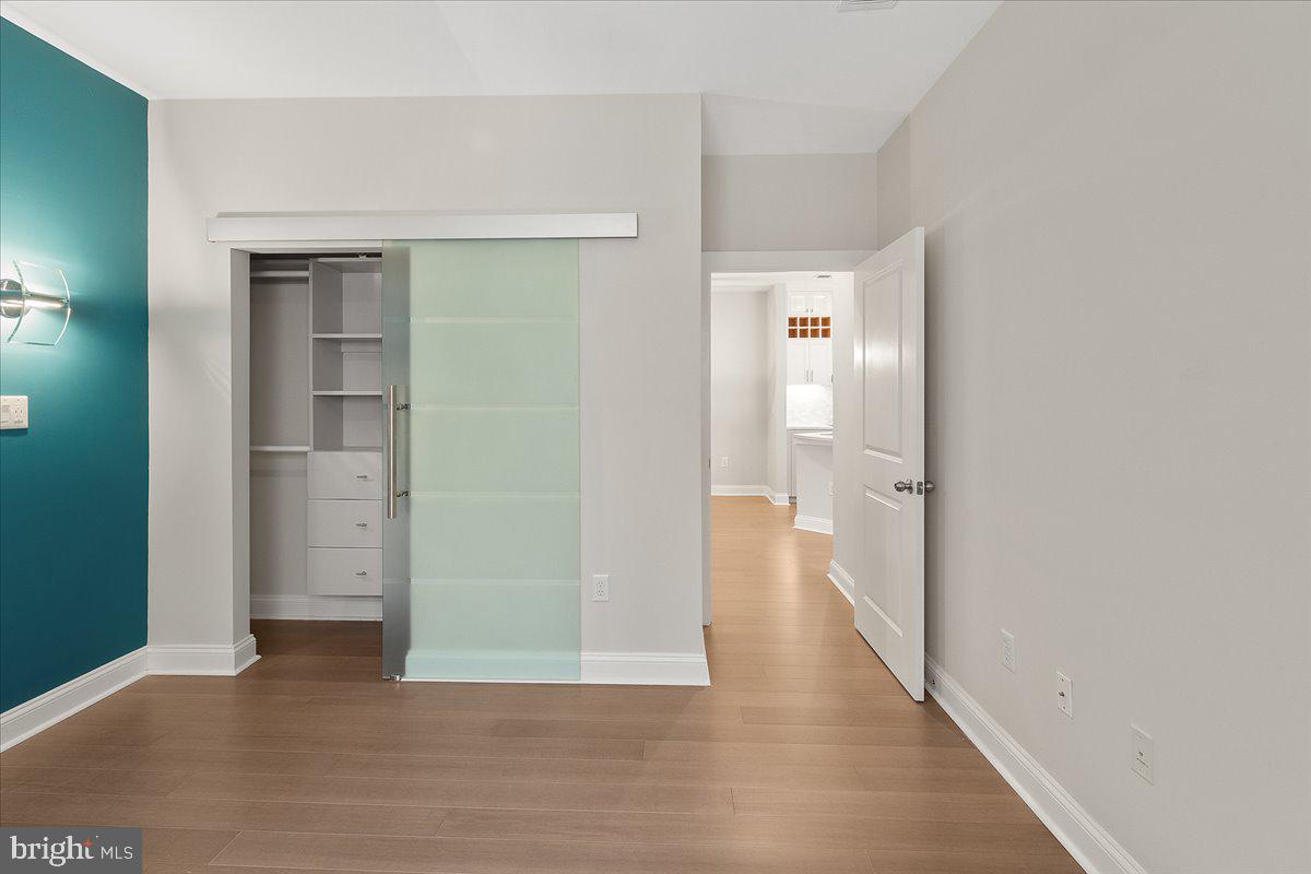 720 WALKER SQ SQ #2B