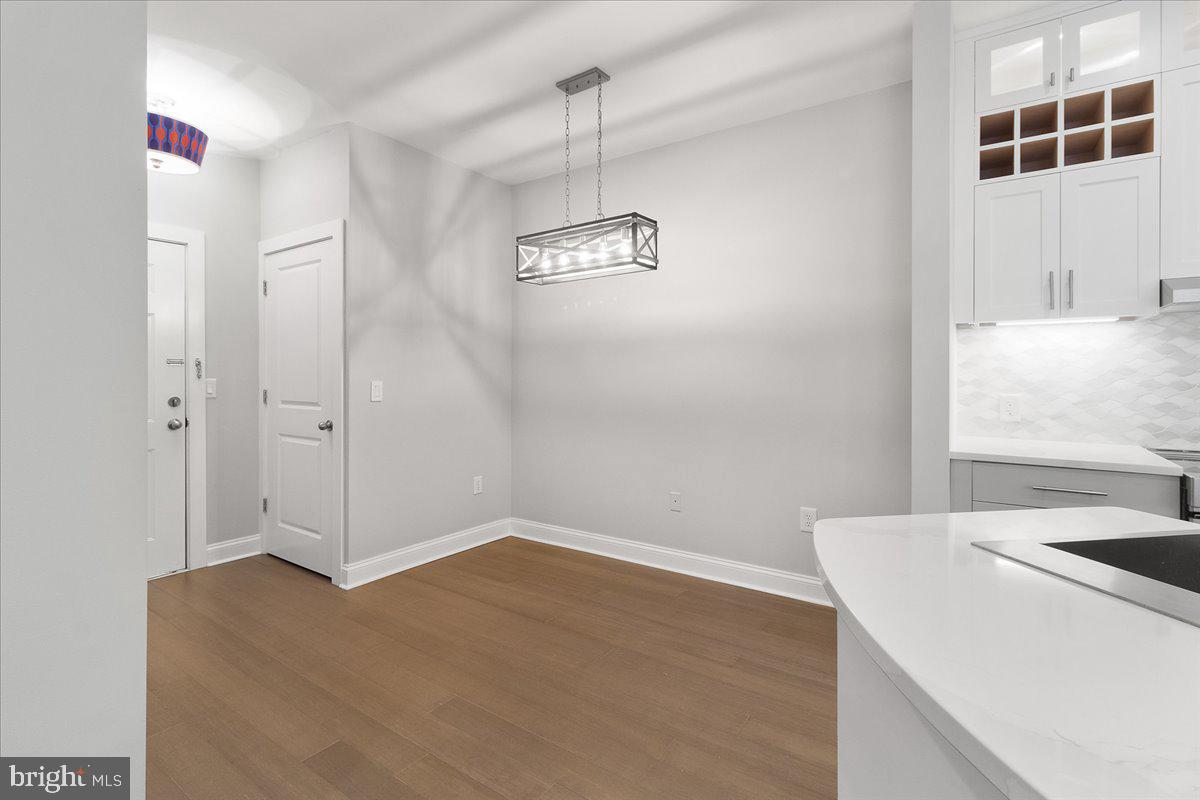 720 WALKER SQ SQ #2B