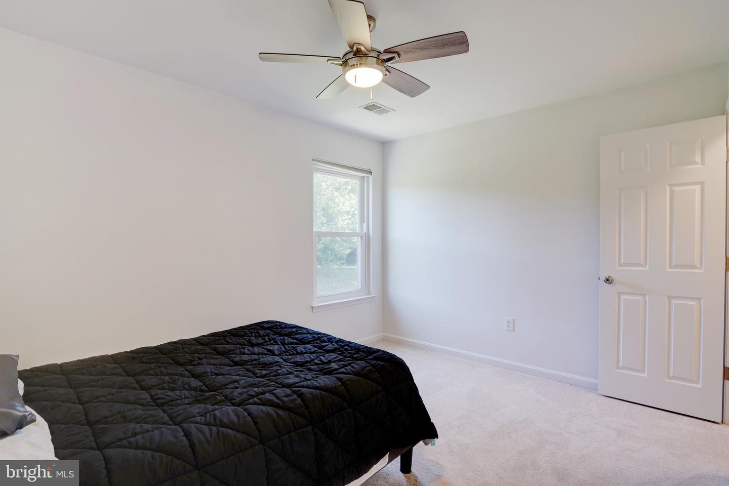 851 Woodcrest LOOP