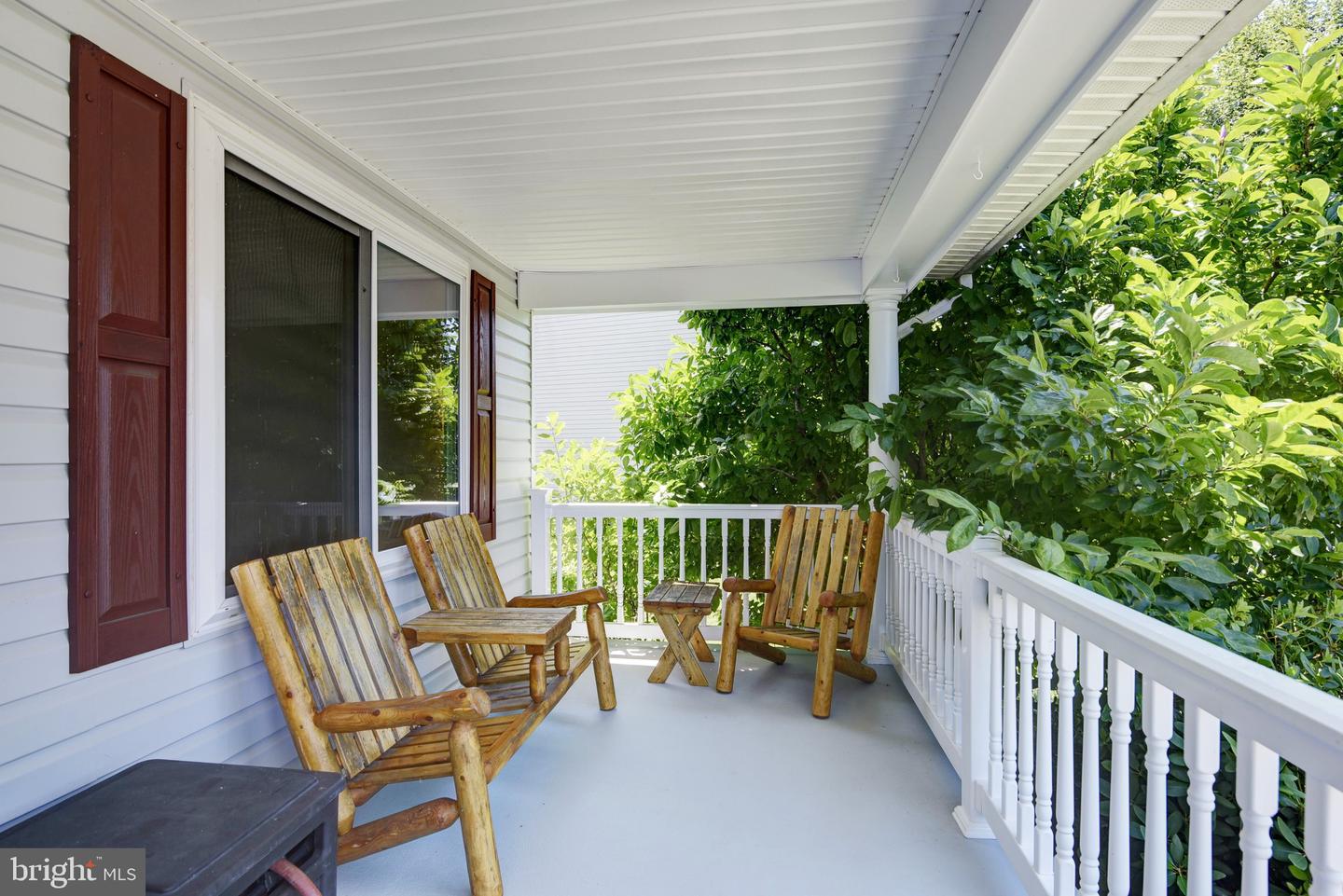 851 Woodcrest LOOP