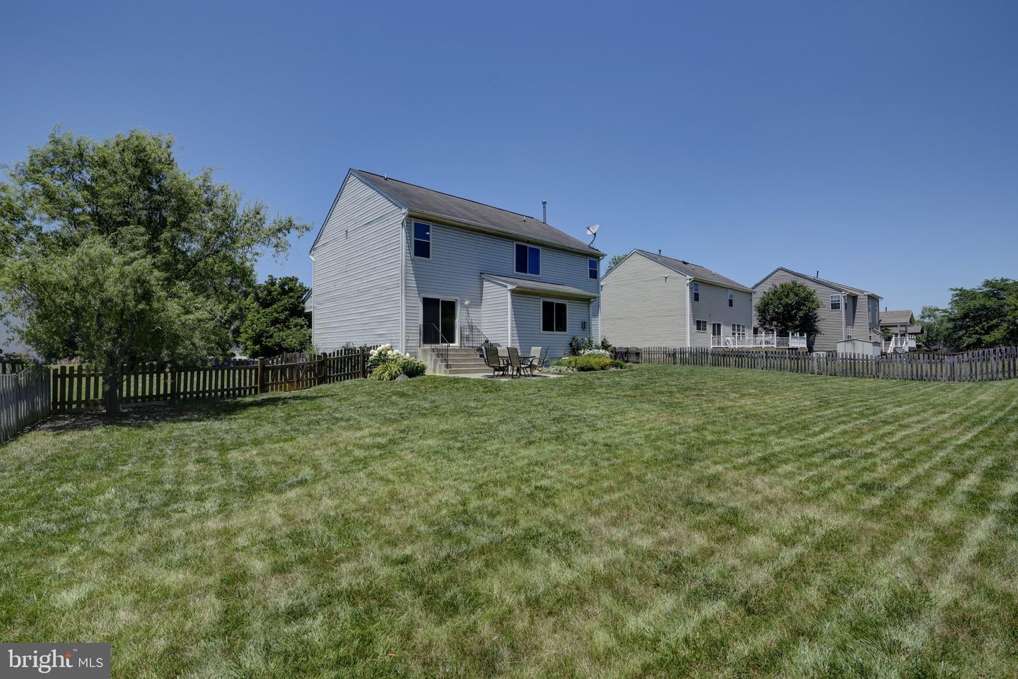 851 Woodcrest LOOP