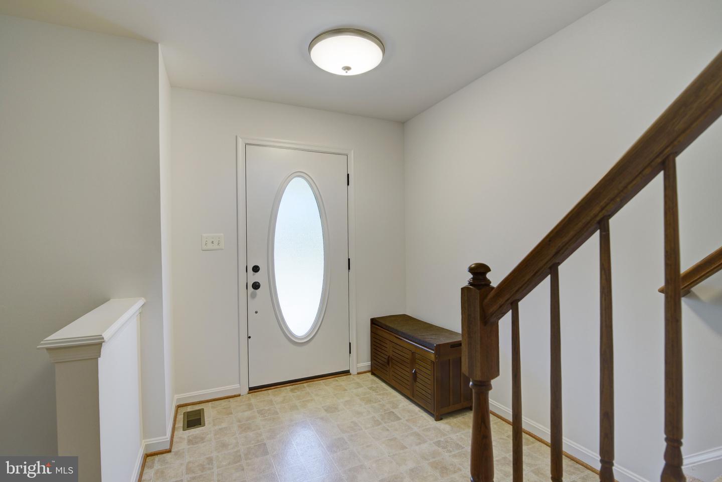 851 Woodcrest LOOP