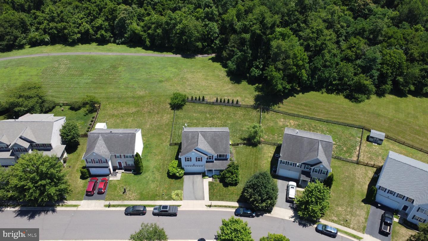 851 Woodcrest LOOP