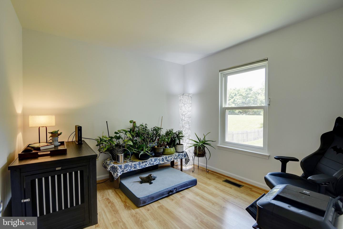 851 Woodcrest LOOP