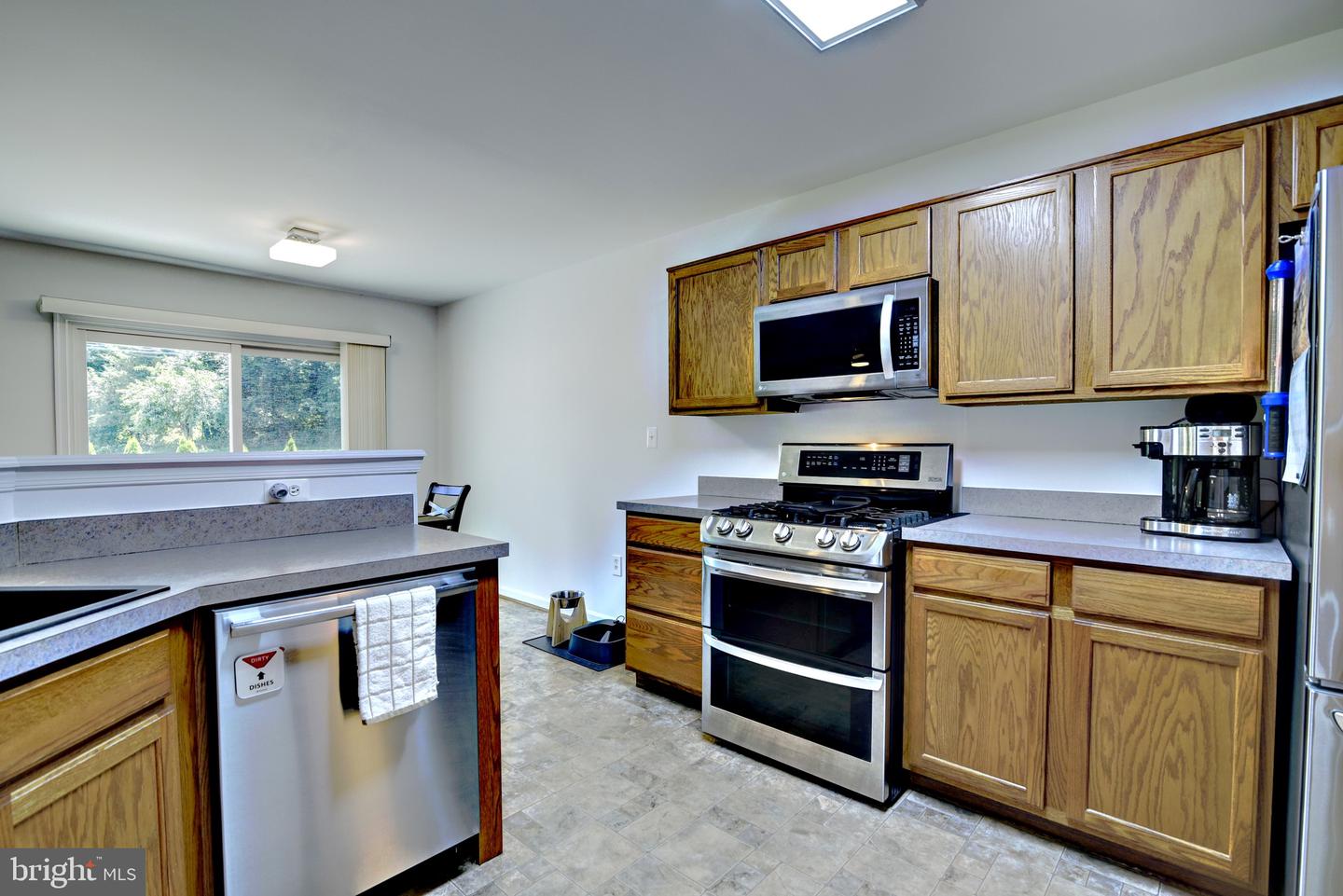 851 Woodcrest LOOP