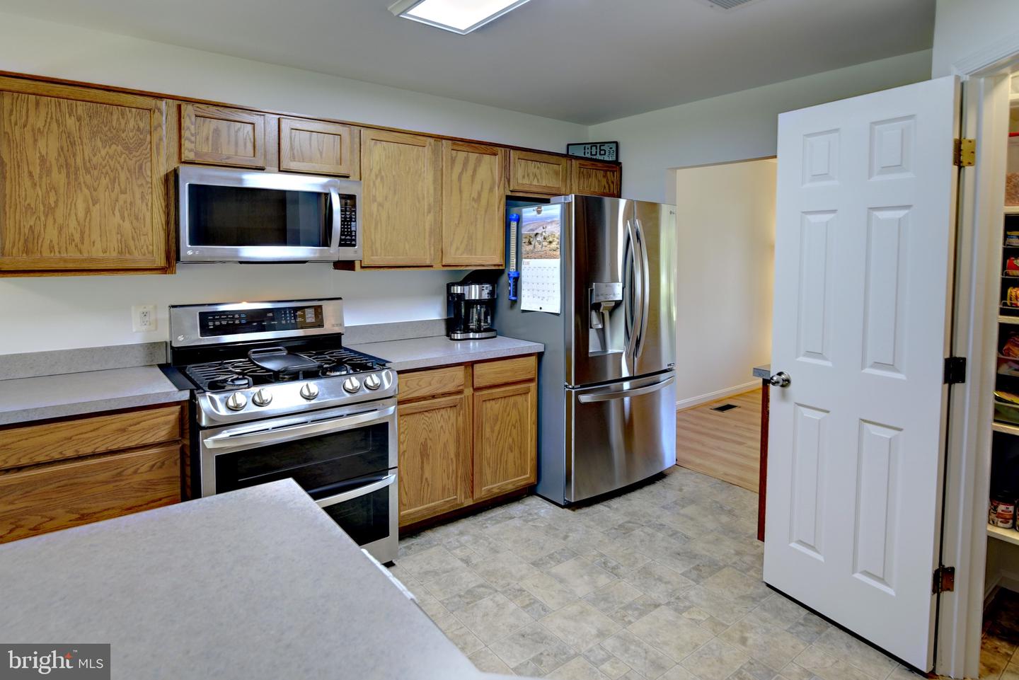851 Woodcrest LOOP