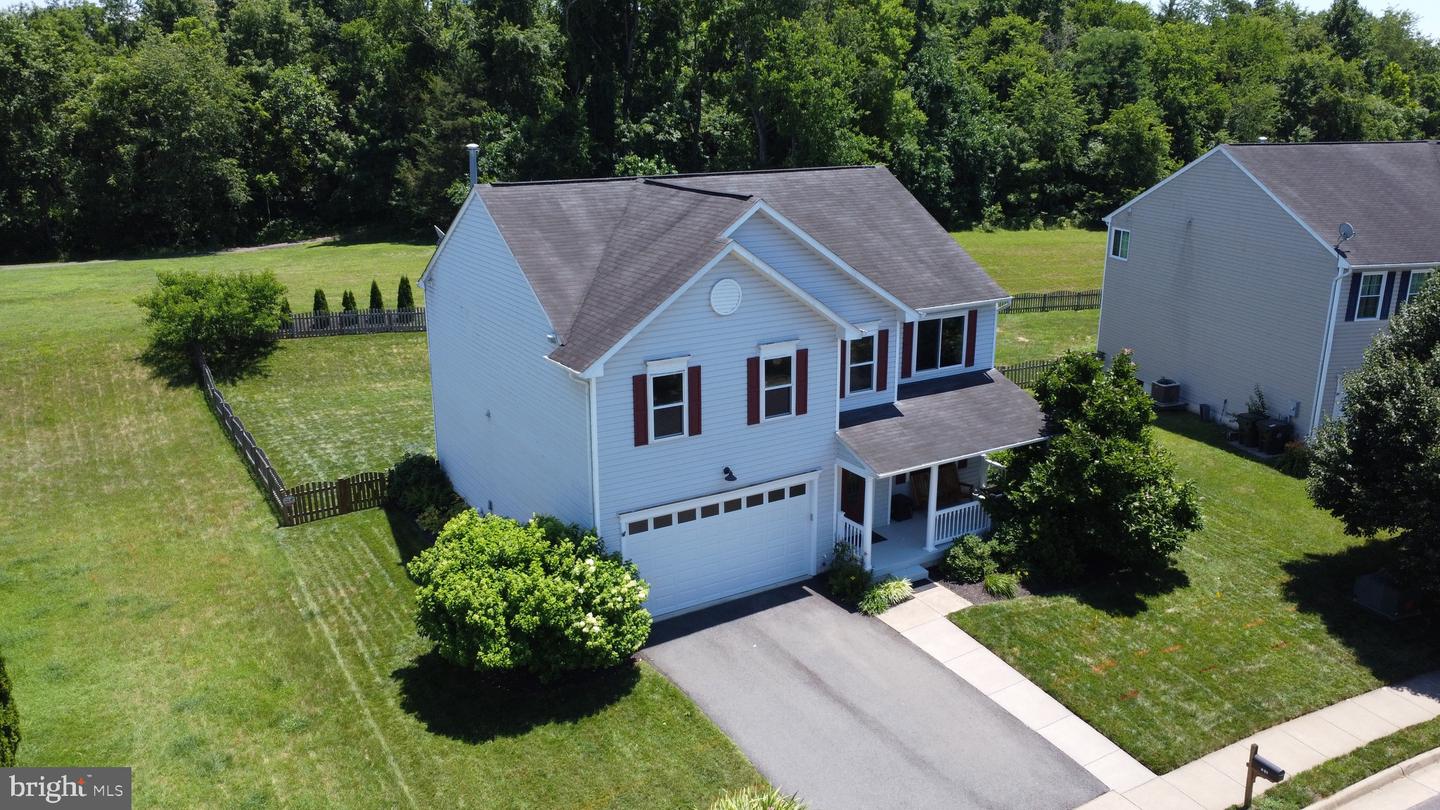 851 Woodcrest LOOP