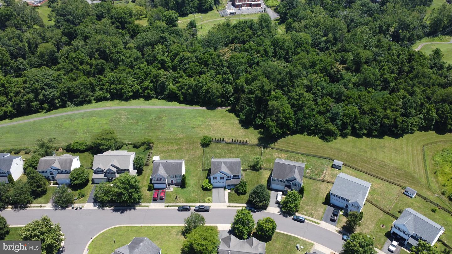 851 Woodcrest LOOP