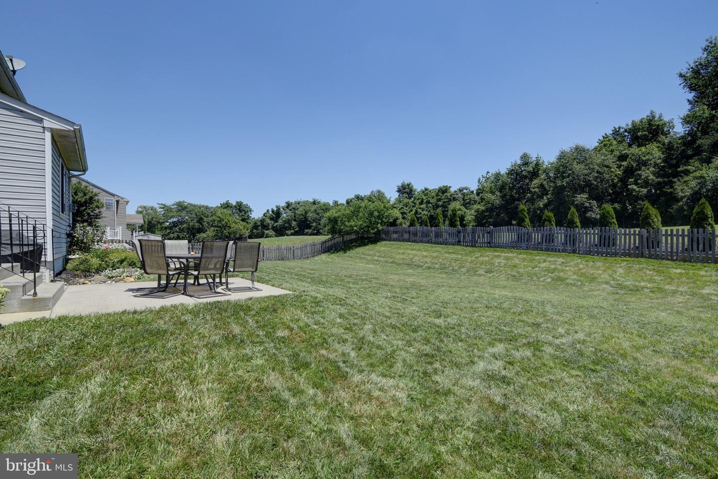 851 Woodcrest LOOP