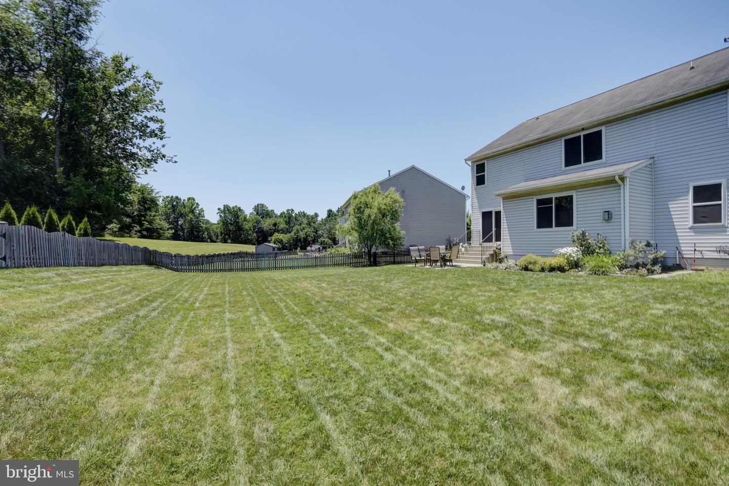 851 Woodcrest LOOP